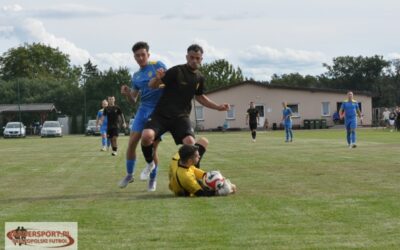 Wyjazdowe zwycięstwo Stali! Cieślak z hat-trickiem w Słupi.