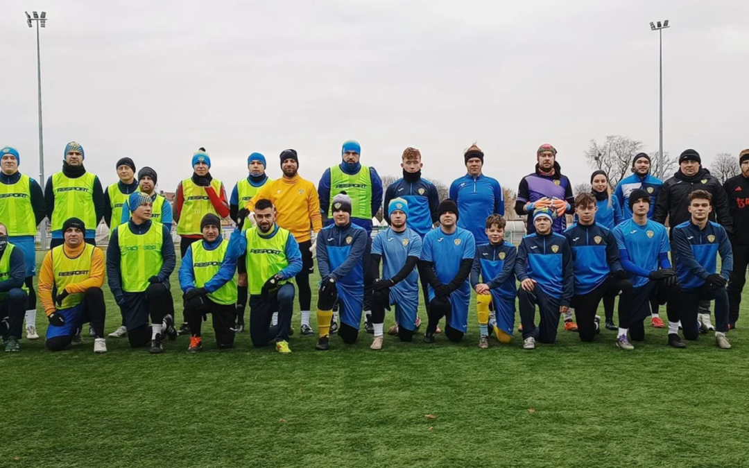 Noworoczna tradycja podtrzymana. Stal Pleszew i Przyjaciele przywitali 2026 rok na boisku