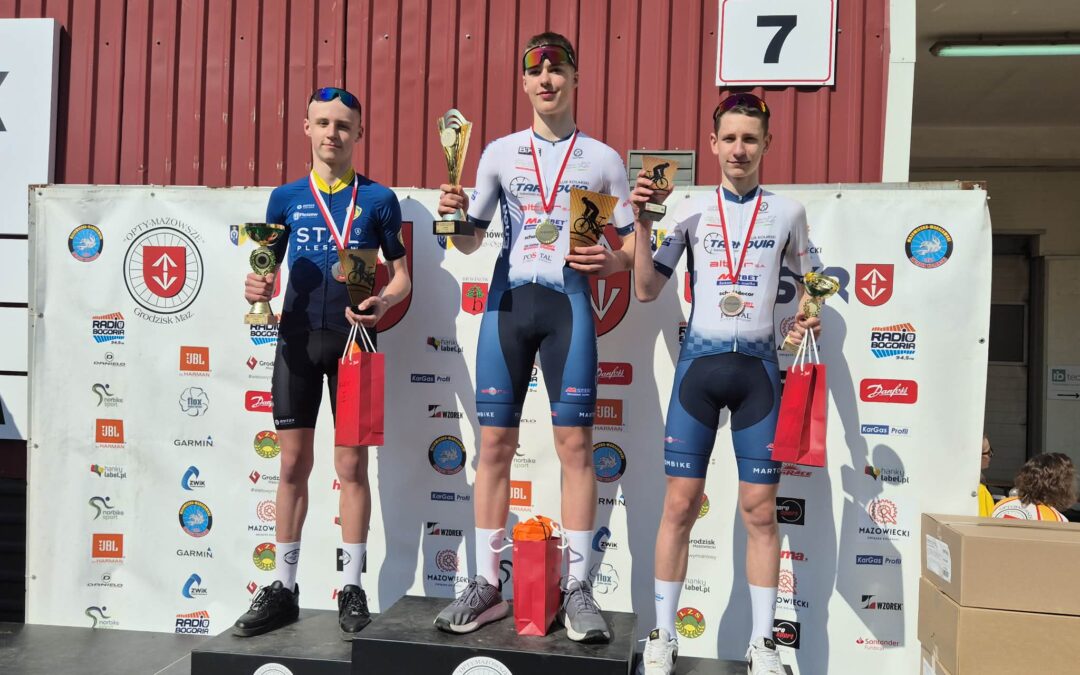 Świetne otwarcie sezonu szosowego – podium Jakuba Biernata!