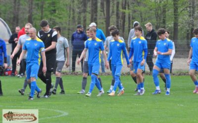 Charakter, ławka i czyste konto – Stal wygrywa w osłabieniu