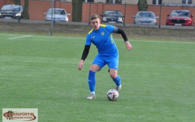 Stal Pleszew zwyciężyła KP Słupia 2:1 po dwóch golach Michała Mądrzaka.